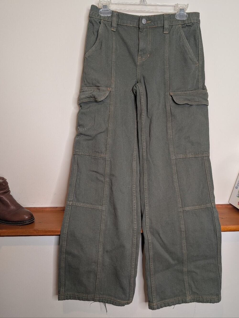 Pacsun Olive Green Puddle Wide Leg Low Rise Cargo Pants - Casual Utility Style